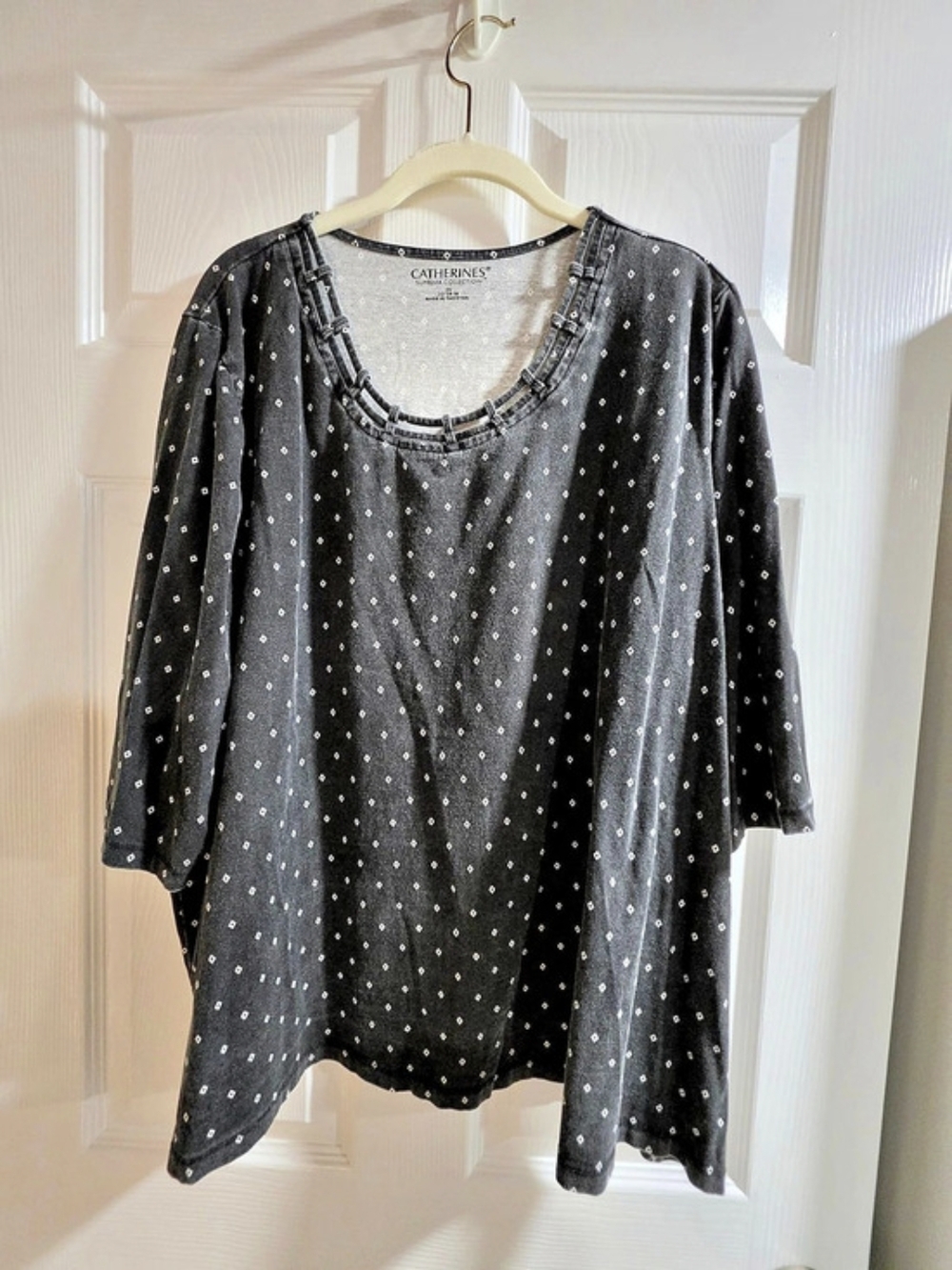 Catherines Suprema Collection 2X Black Diamond Print Top